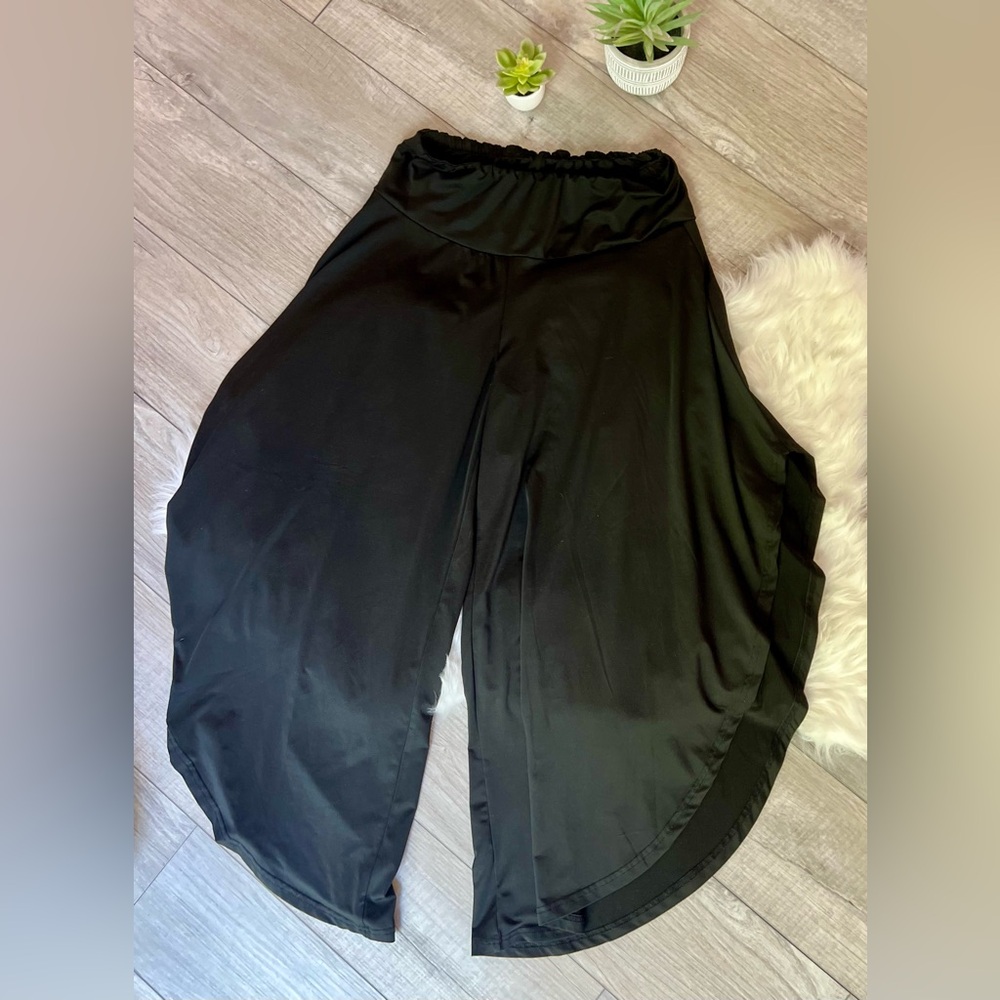 LOVEU.DEAR | Black Wide-Leg, Side Slit (to above knee) Flowy Pants (XL)